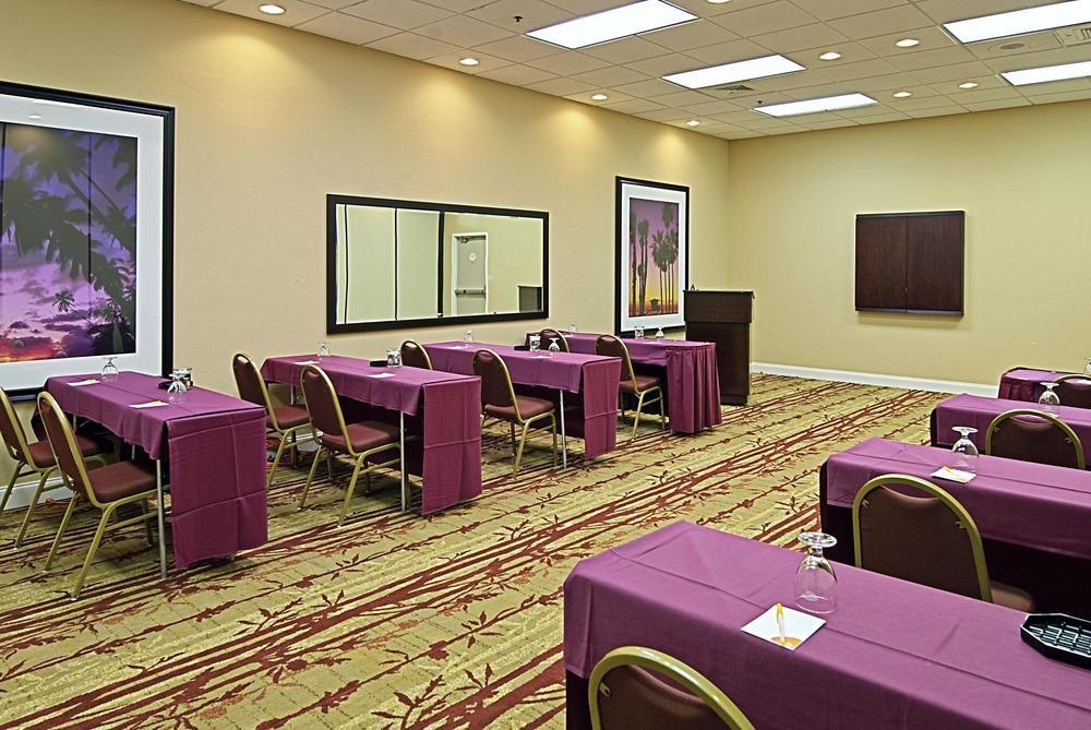 Courtyard By Marriott Orlando Lake Buena Vista At Vista Centre Bagian luar foto