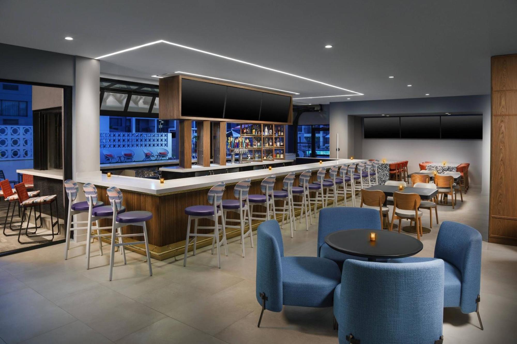 Courtyard By Marriott Orlando Lake Buena Vista At Vista Centre Bagian luar foto