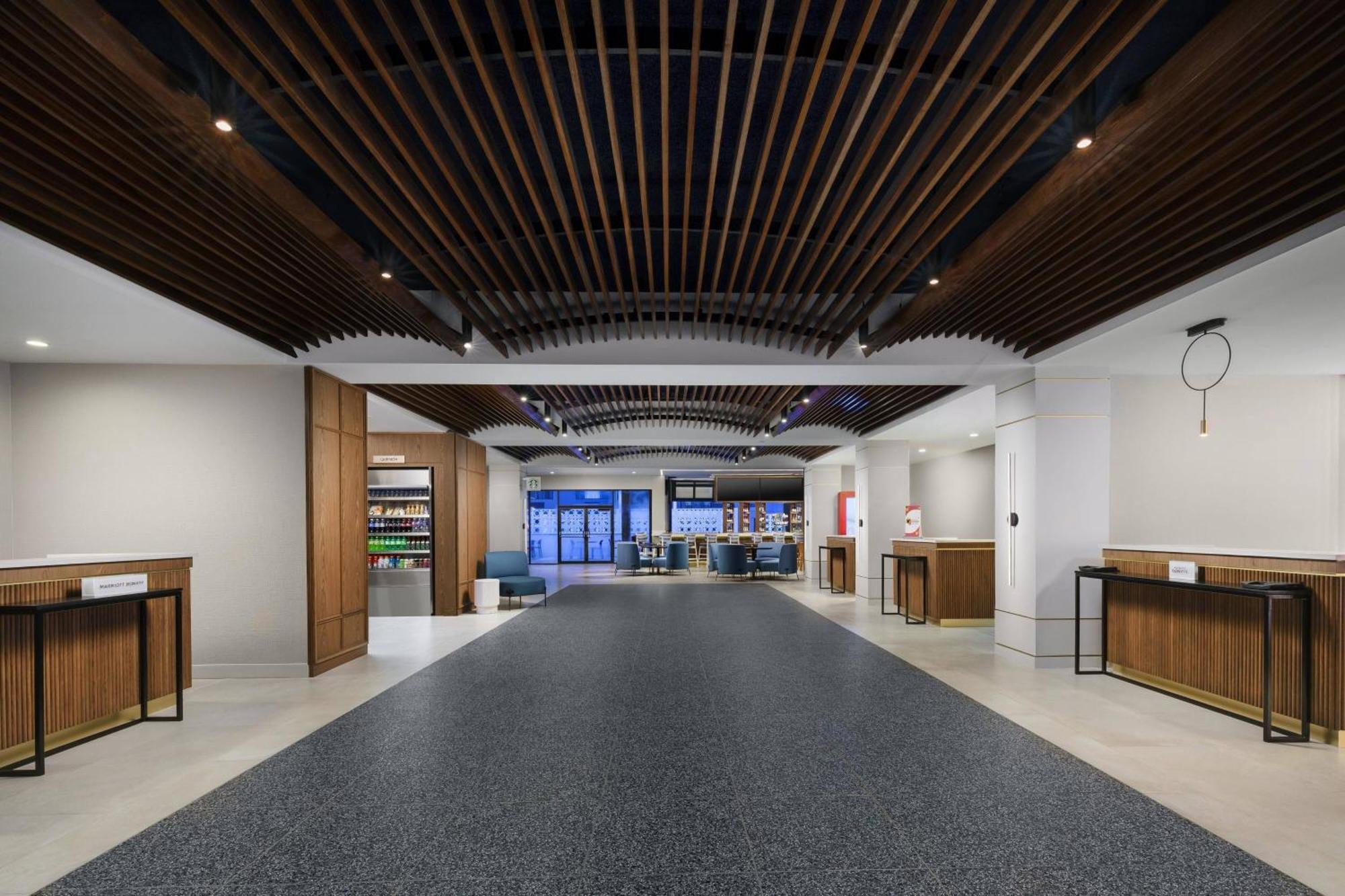 Courtyard By Marriott Orlando Lake Buena Vista At Vista Centre Bagian luar foto